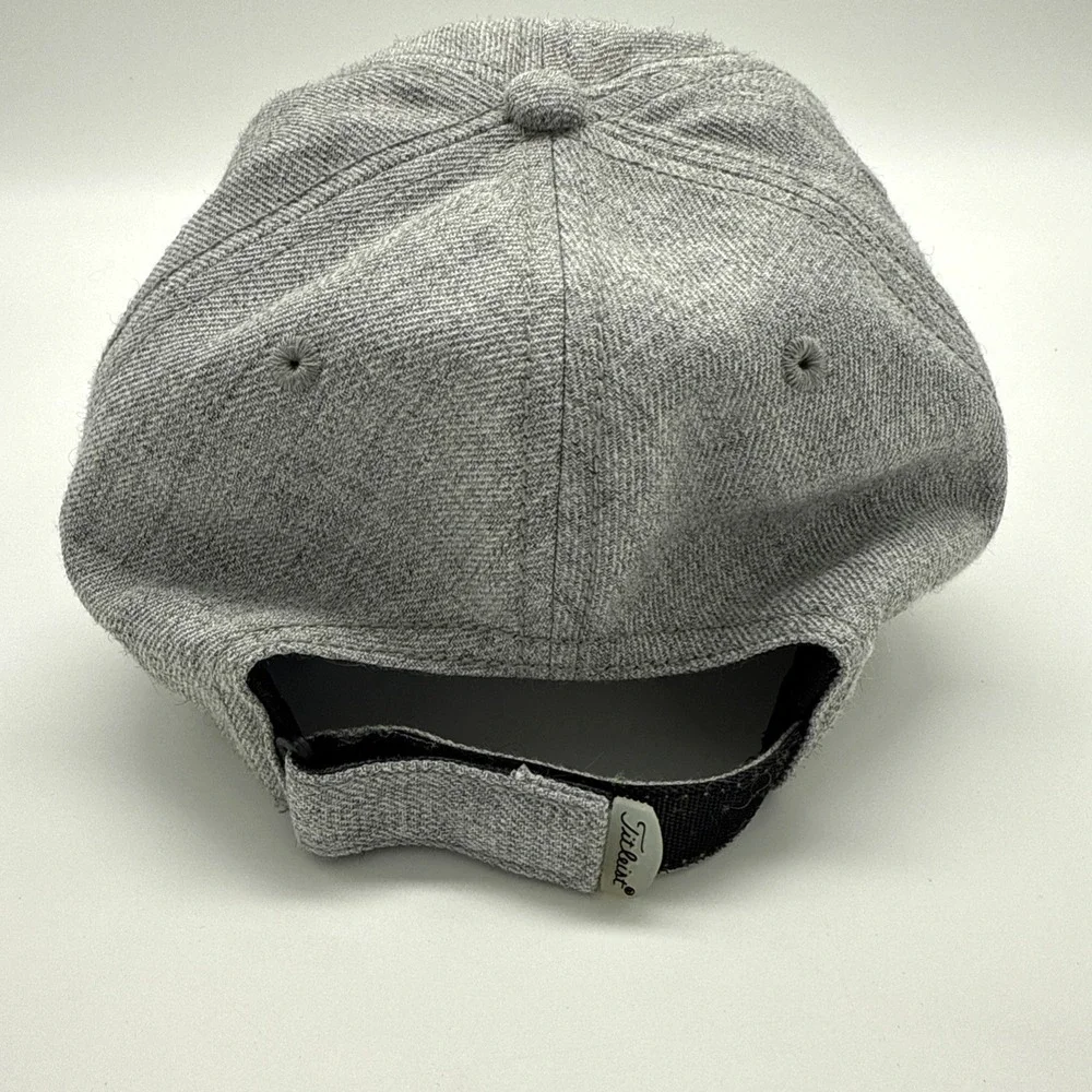 Titleist Shamrock Clover Golf Hat Cap SnapBack Gray & Green Special Edition‎